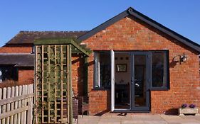 Cwm Lodge, An Idyllic Retreat In The Heart Of Herefordshire!