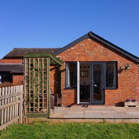 Cwm Lodge, An Idyllic Retreat In The Heart Of Herefordshire! Exterior photo