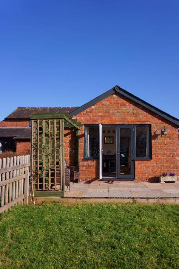 Cwm Lodge, An Idyllic Retreat In The Heart Of Herefordshire! Exterior photo